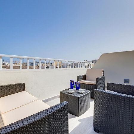 Chic 2Br Penthouse Steps From The Promenade Lägenhet Sliema Exteriör bild